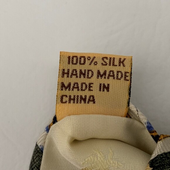 Tommy Bahama Men’s Tie Necktie Hula Girl Hawaiian Print 100% Silk Blue White - Picture 4 of 5